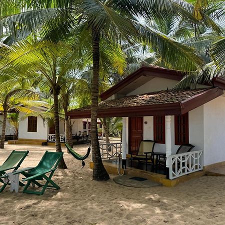 Ibisbird Beach Bungalows, Sport, Spa And Restaurant Tangalle Exterior photo