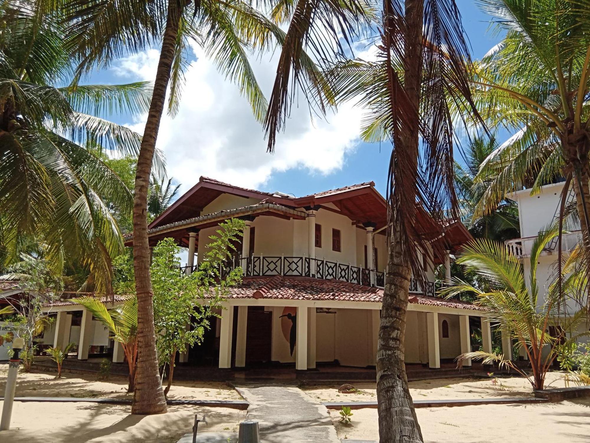 Ibisbird Beach Bungalows, Sport, Spa And Restaurant Tangalle Exterior photo